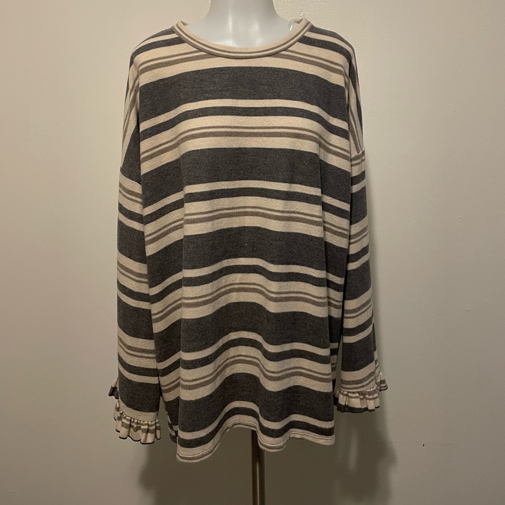 Plus size woman’s bell sleeved Glitzy Girls top!